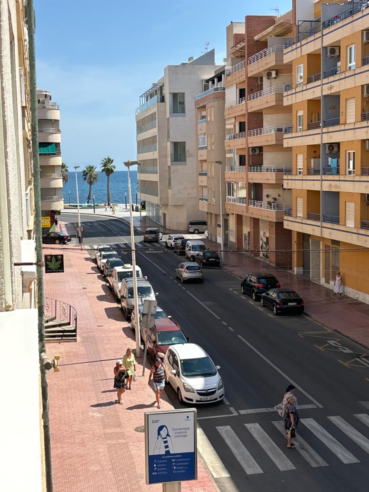 Vinas Leilighet Torrevieja Eksteriør bilde